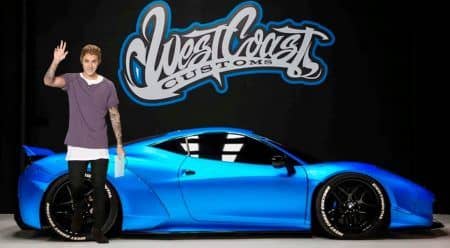 ジャスティン・ビーバー Justib Bieber 愛車フェラーリ 内装