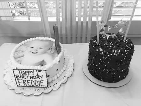 ルイ・トムリンソン Louis Tomlinson フレディ 息子 バースデー ケーキ