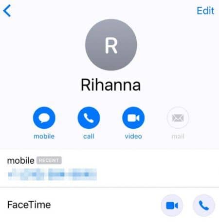 リアーナ Rihanna アジ―リア・バンクス Azealia Banks 電話番号 公開