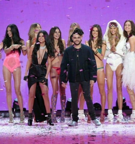 セレーナ・ゴメス　ザ・ウィークエンド　Selena Gomez The Weeknd Victorias's Secret Fashion Show 2015 ヴィクトリアズ・シークレット・ファッションショー