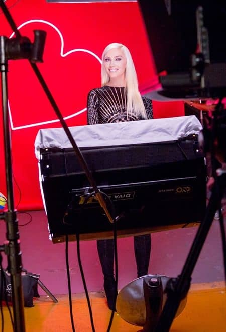 グウェン・ステファニー　Gwen Stefani 　レブロン　Revlon　グローバルアンバサダー　キャンペーン　グラミー受賞　シンガー　イメージモデル　