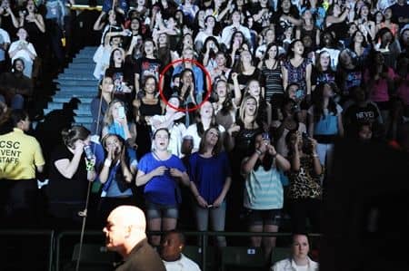 マリア・オバマ　Malia Obama　ワンダイレクション　コンサート　アメリカ　観覧　ファン　オバマ大統領娘