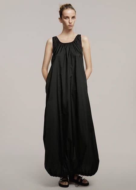 H&M  3月コレクション　See Now Buy Now　コレクション　初の試み　かっこいい　新しい　ファストファッション　Studio　スタジオ　スタイリッシュ　オシャレ