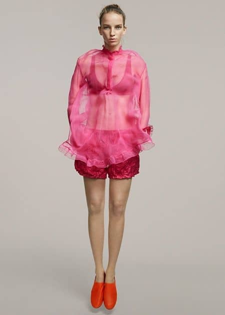 H&M  3月コレクション　See Now Buy Now　コレクション　初の試み　かっこいい　新しい　ファストファッション　Studio　スタジオ　スタイリッシュ　オシャレ