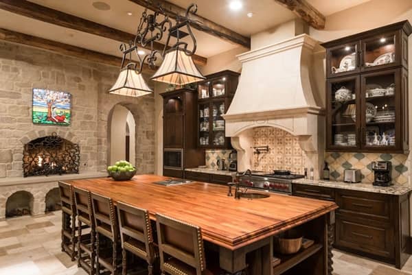 レディー・ガガのスーパーボウル御殿 22億円豪邸 AirBnB