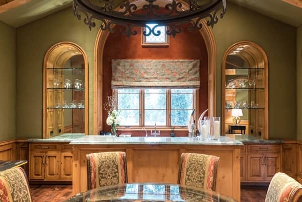 レディー・ガガのスーパーボウル御殿 22億円豪邸 AirBnB