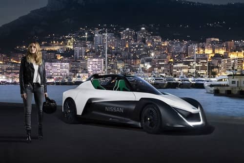 マーゴット・ロビー 欧州日産ブレイドグライダー Nissan BladeGlider