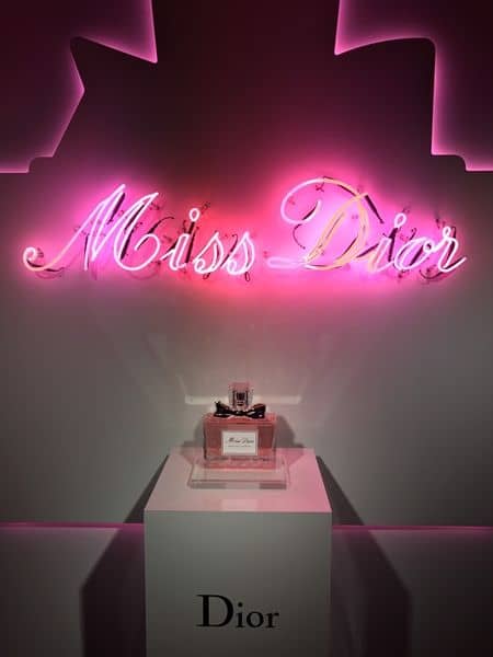 ディオール Dior ミスディオール Miss Dior 香水 フレグランス 人気 可愛い ボトル 70周年 イベント 無料 プレゼント