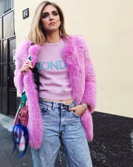 キアラ・フェラーニ　Chiara Ferragni　アルベルタ・フェレッティ　Alberta Ferretti　レインボー･ウィークリーセーター　ファッショニスタ　人気　セーター　品薄　おしゃれ　メンズ　ウィメンズ