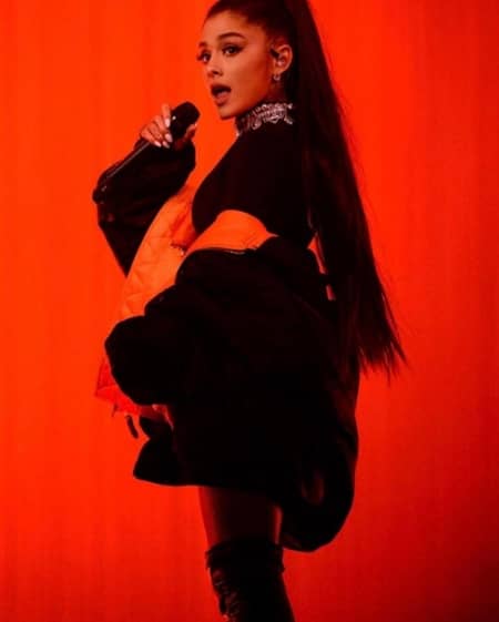 アリアナ・グランデ　Arianna Grande　デンジャラス・ウーマンツアー　Dangerous Woman Tour　ファッション　可愛い　サイハイブーツ　ピンヒール　ポニーテール