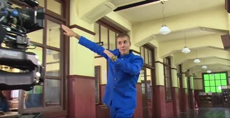 ジャスティン・ビーバー　Justin Bieber　極秘来日　ソフトバンク　CM撮影　青の学ラン　ダブダンス　ピコ太郎　PPAP