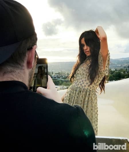 カミラ・カベロ　Camila Cabello　雑誌の撮影　Billboard　iPhone 7 plus　ポートレートモード　スマホ　驚きの撮影法