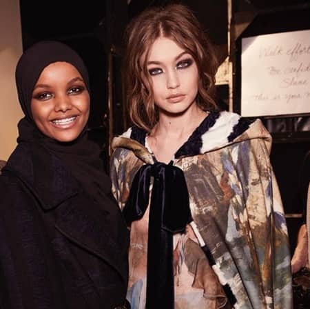 ハリマ・アデン　Halima Aden　ジジ・ハディッド　Gigi Hadid　モデル　難民　ケニアの難民キャンプ　ミス・ミネソタ　Yeezy　Maxmara　Alberta Ferretti　注目モデル　ランウェイ　ヒジャブ　CR Fashion Book　イスラム教徒