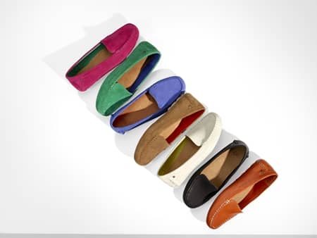 UGG　アグ　モカシン　カラフル　2017年春夏　人気　トレンド　シューズ　新コレクション　カラー　おしゃれ