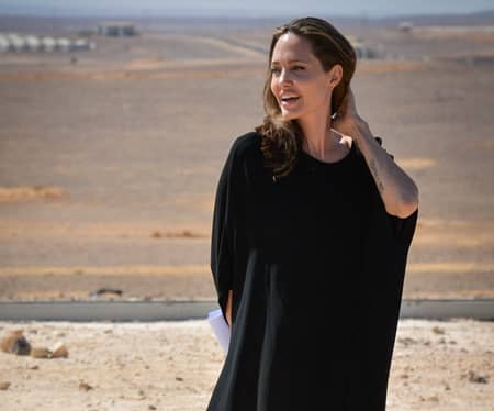 アンジェリーナ・ジョリー 難民キャンプ 国連親善大使 Angelina Jolie Refugee Camp UN