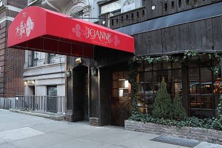 レディーガガ　父　イタリアン　レストラン　NY　
