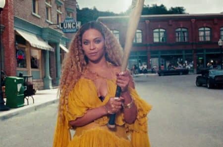 ビヨンセ　Beyonce MV ホールド・アップ　レモネード　Hold Up　MV