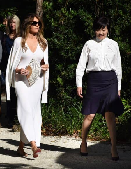 メラニア・トランプ　Melania Trump　安倍昭恵　交流　衣装　セットアップ　ワンピース　Calvin Klein　カルヴァン・クライン