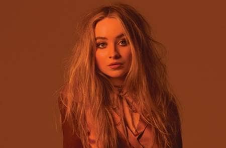 サブリナ・カーペンター　sabrina carpenter