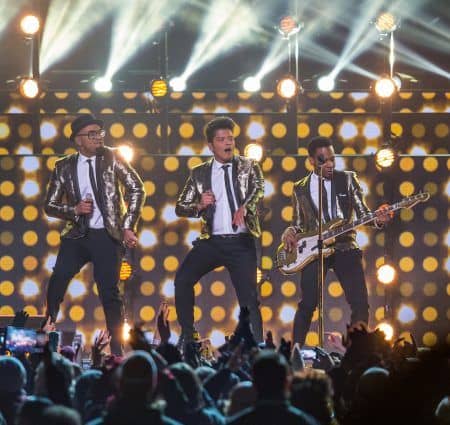 スーパーボウル　Super Bowl　2014　ブルーノ・マーズ　Bruno Mars ハーフタイムショー　