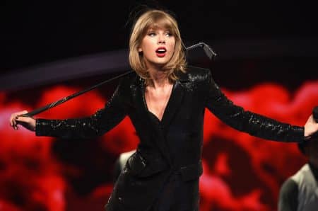 テイラー・スウィフト　Taylor Swift