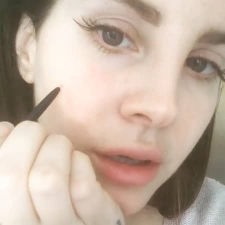 ラナ・デル・レイ　lana del ray　シンガー　メイク動画　ホクロメイク　