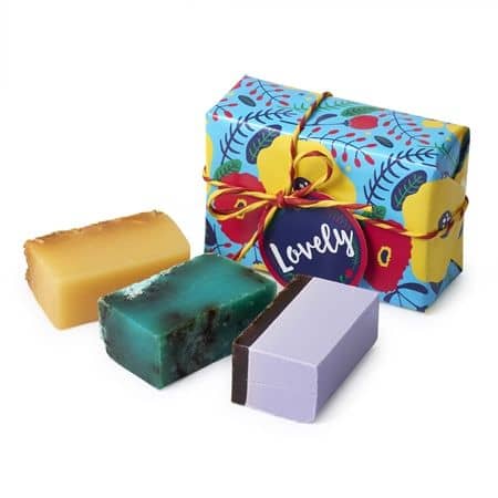 ラッシュ　Lush　ギフトボックス　2月15日発売　カラフル　可愛い　ホワイトデー　限定　石鹸　プレゼント　おすすめ