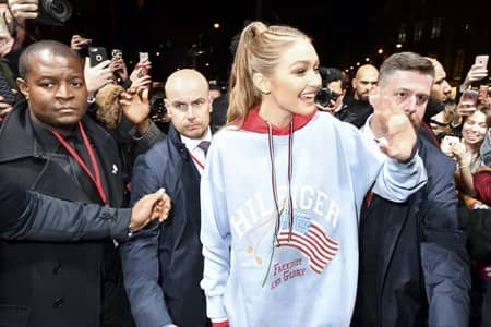 ジジ・ハディッド Gigi Hadid  パリ イベント ディナー TOMMYXGIGI #TOGETHERTOUR
