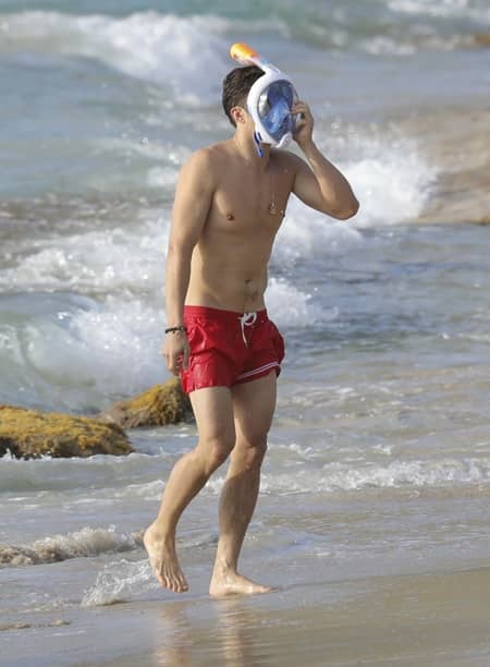 オーランド・ブルーム　Orlando Bloom サン・バルテルミー島 ビーチボディ　