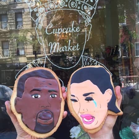 キム・カーダシアン　Kim Kardashian　カニエ・ウェスト　Kanye West　セレブ　顔クッキー　NY　 The Cupcake Market　カップケーキマーケット　サラ・シルバーマン