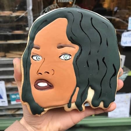 リアーナ　Rihanna　セレブ　顔クッキー　NY　 The Cupcake Market　カップケーキマーケット　サラ・シルバーマン