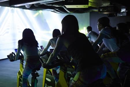 CYCLE & STUDIO R  Shibuya VR Cycling The Trip　バーチャルリアリティサイクリング
