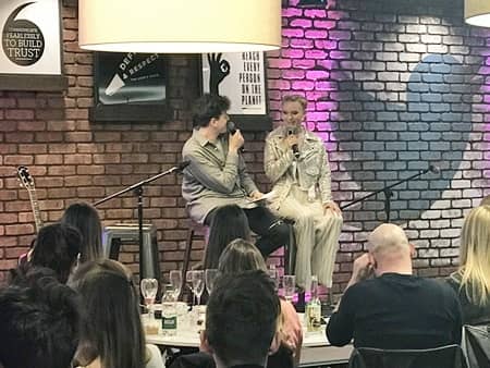 ザラ・ラーソン　Zara Larsson アルバム『ソー・グッド』発売記念ロンドンファンイベント