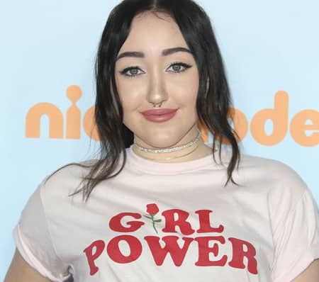 ノア・サイラス　マイリー・サイラス　妹　Noah Cyrus Miley Cyrus Sister Singer
