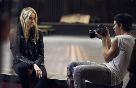 ブルックリン・ベッカム Brooklyn Beckham カメラ発明記念日 3月19日 バーバリー フォトグラファー カメラマン モデル 撮影