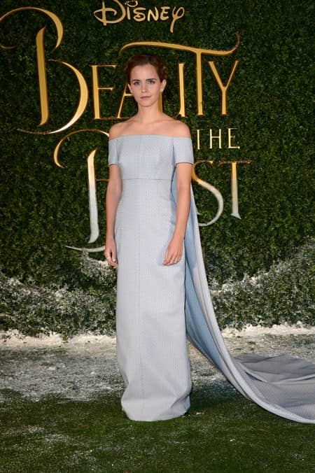 エマ・ワトソン　Emma Watson　コスメ　マスカラ　日本　DHC　愛用　日本からも購入できる